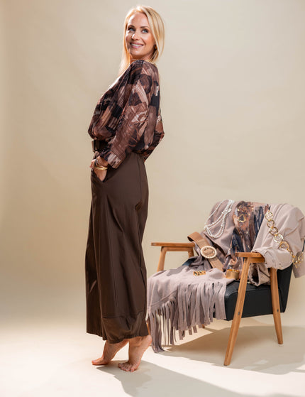 Bluza z vzorcem in vozlom