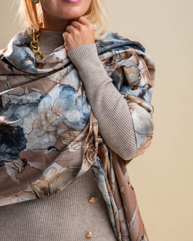 Eleganten šal v modro-rjavi barvi s cvetličnim vzorcem