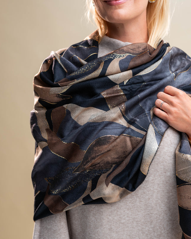 Moder eleganten šal