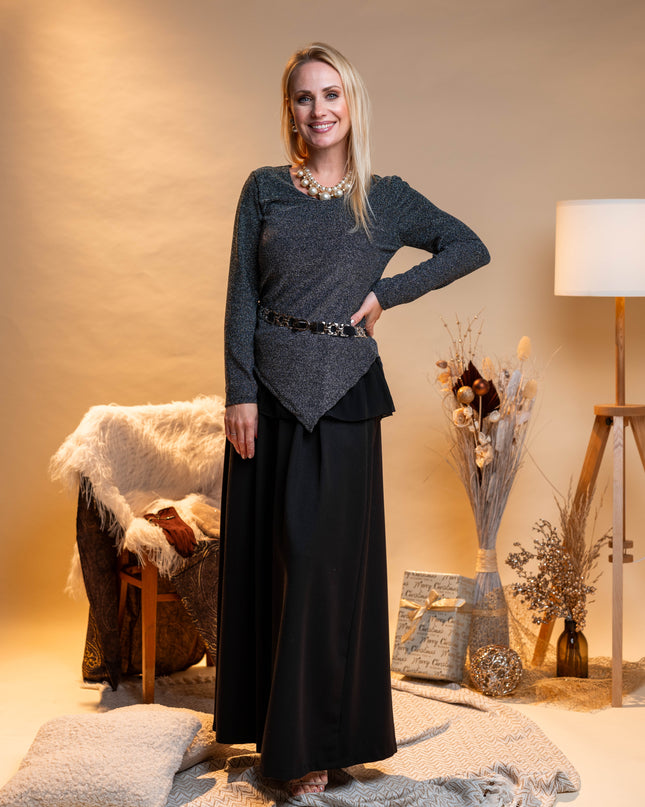 Črne široke hlače s črnim pasom