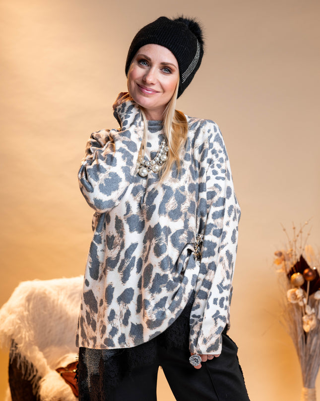 Pulover z leopard vzorcem