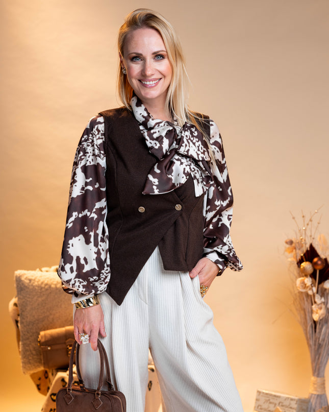 Rjav telovnik z gumbi